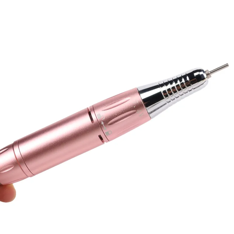 Ne vale la pena un dispositivo domestico per manicure con tampone per unghie leggero e silenzioso?