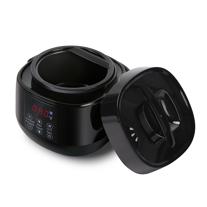 Piccolo pentolino per sciogliere la cera con manico nero